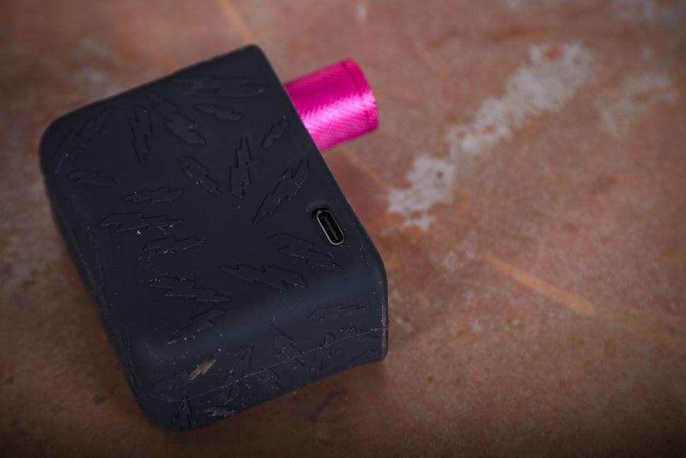 2025 Muc-Off AirMach Electric Mini Inflator PRO - USB charging port.jpg