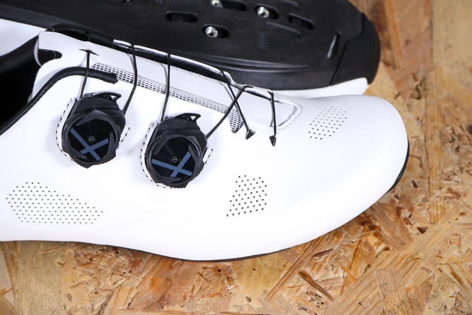 2025 Northwave Revolution Wide - toe.jpg