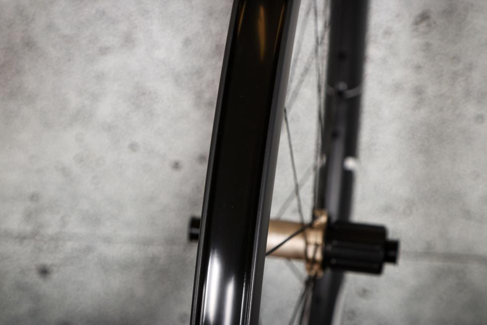2025 Oquo RP50LTD wheels - rim bed.jpg