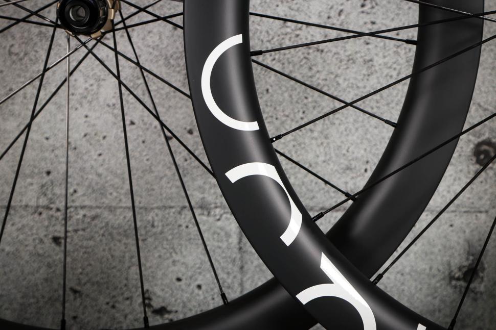2025 Oquo RP50LTD wheels - rim detail 3.jpg