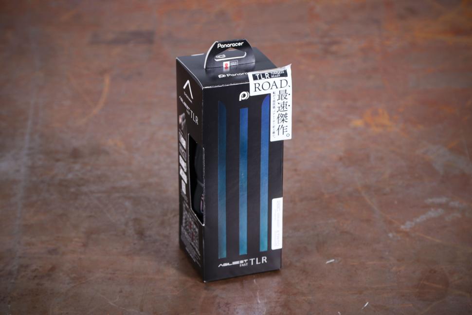 2025 Panaracer Agilest Fast TLR 700x28C - boxed.jpg