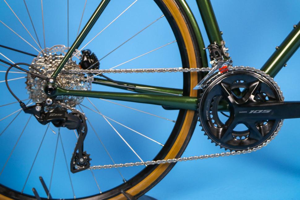 2025 Pashley Roadfinder - Shimano 105 - drivetrain.jpg