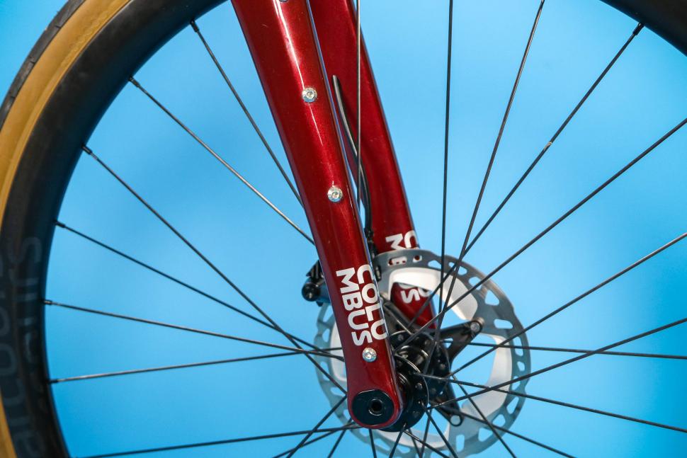 2025 Pashley Roadfinder - Shimano Ultegra - fork detail.jpg
