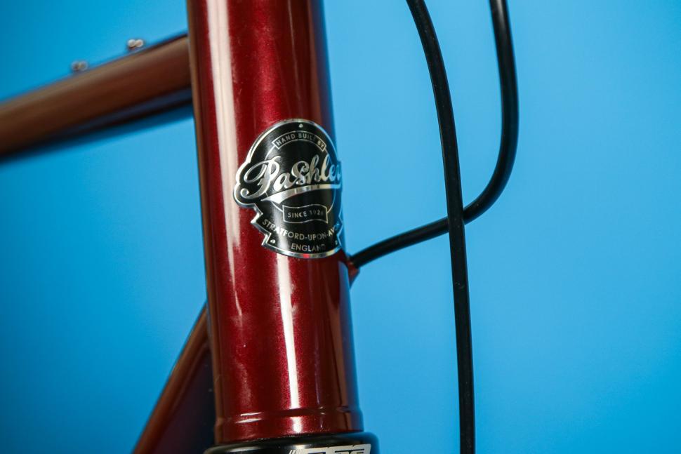 2025 Pashley Roadfinder - Shimano Ultegra - head tube badge.jpg