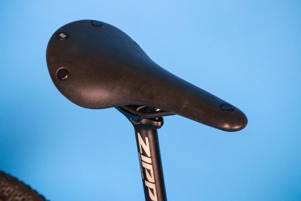 2025 Pashley Roadfinder X - Campagnolo Ekar - saddle.jpg