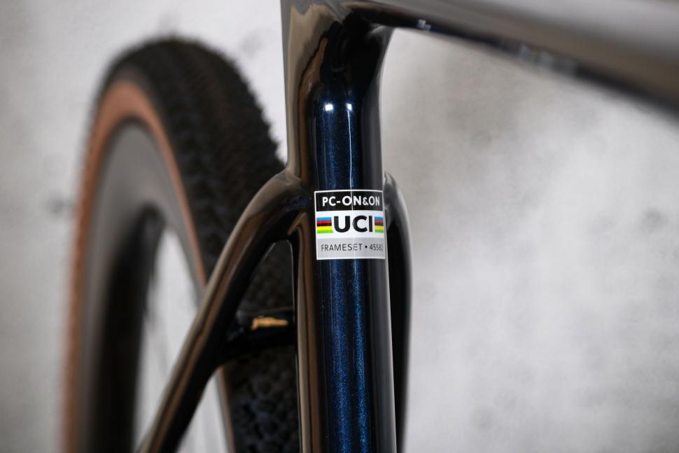 2025 Pearson On and On Gravel Race - UCI badge.jpg