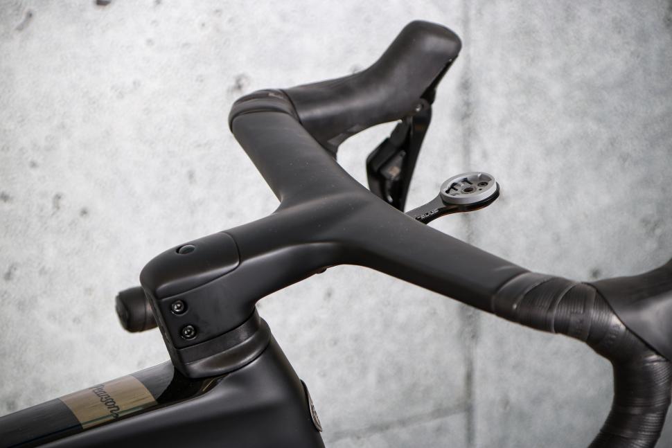 2025 Pearson Shift Dura Ace - bars 3.jpg