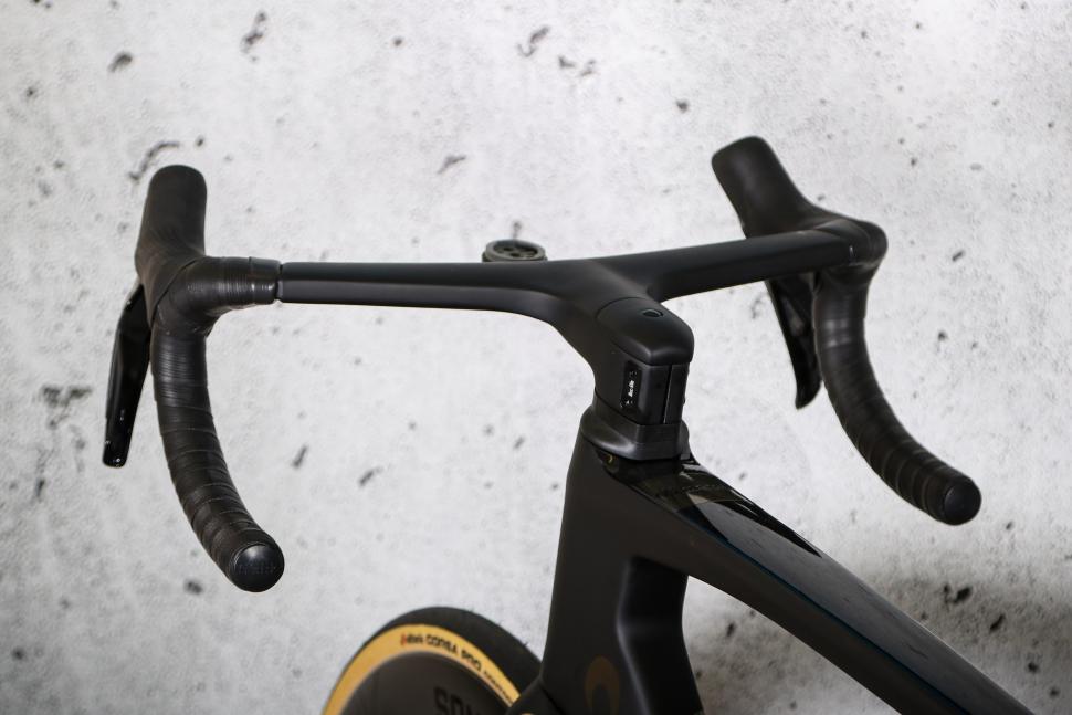 2025 Pearson Shift Dura Ace - bars 4.jpg