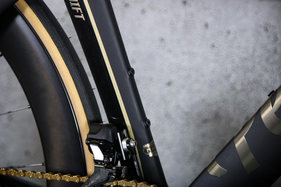 2025 Pearson Shift Dura Ace - bosses.jpg
