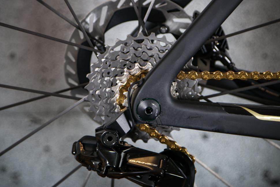 2025 Pearson Shift Dura Ace - rear drop out detail.jpg