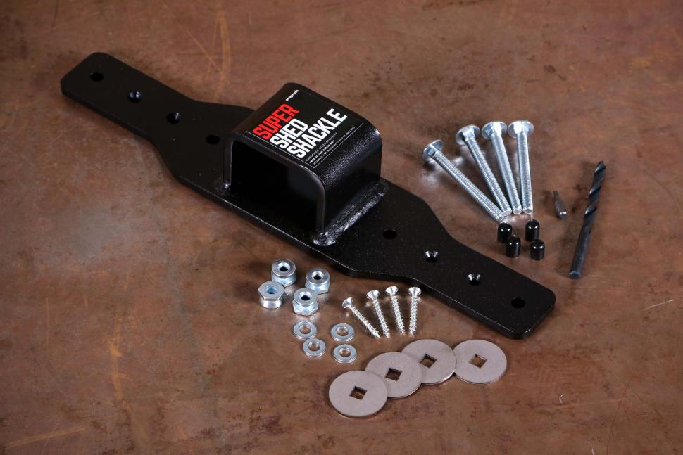 2025 Pragmasis Super Shed Shackle.jpg