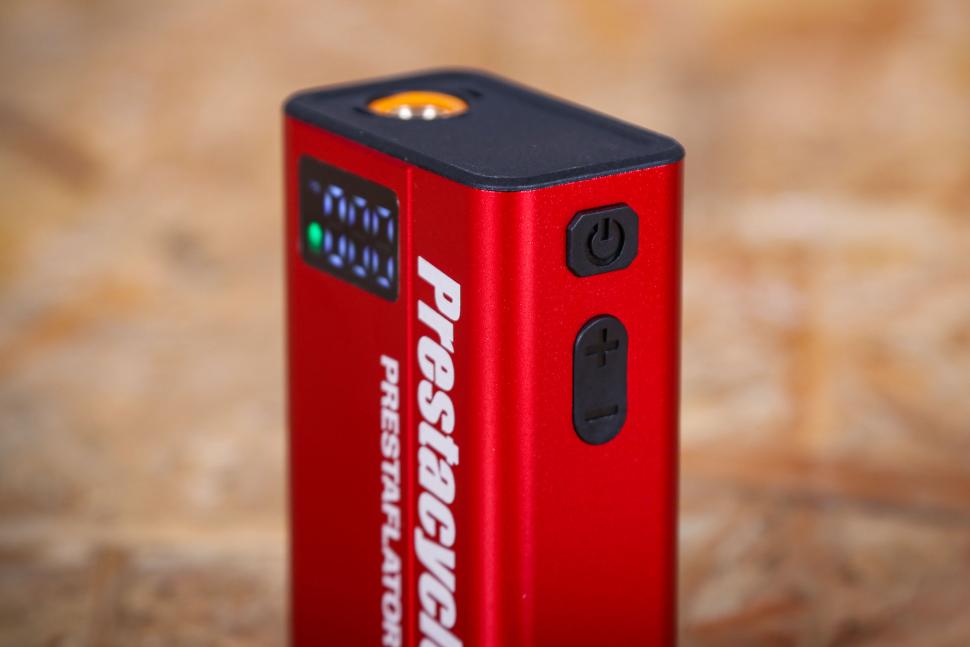 2025 Prestacycle Prestaflator GO - buttons.jpg