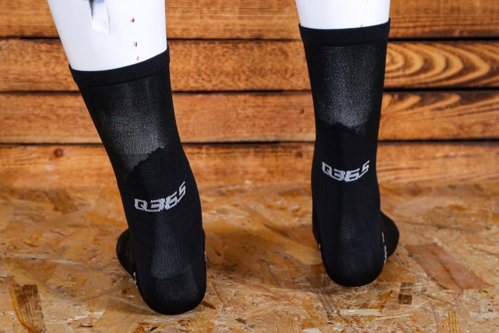 2025 Q36.5 Clima Socks Black - back.jpg