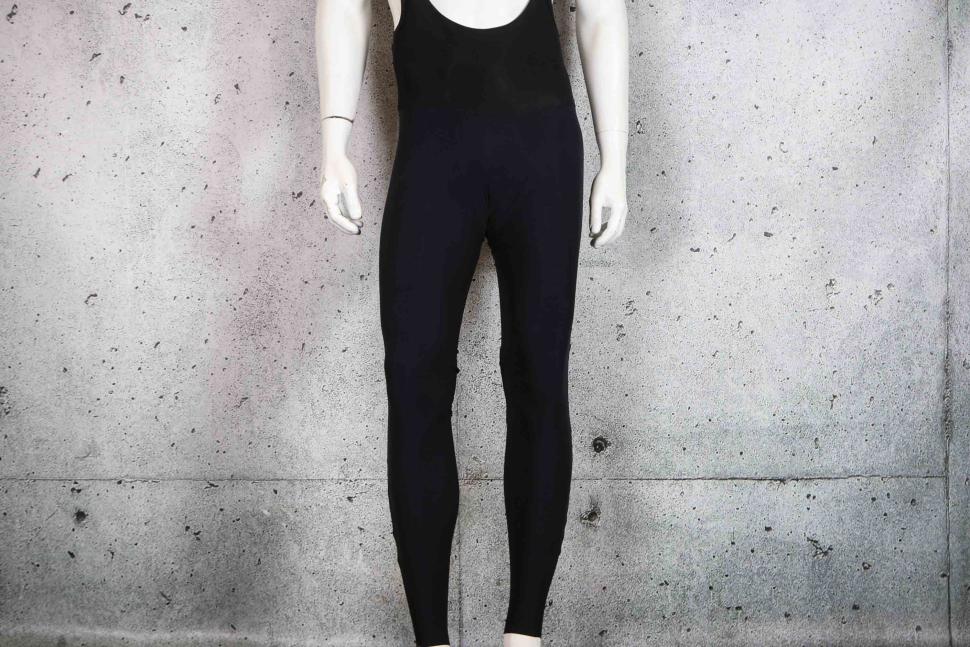 2025 Q365 Dottore Hybrid Bib Tights Black - legs front.jpg