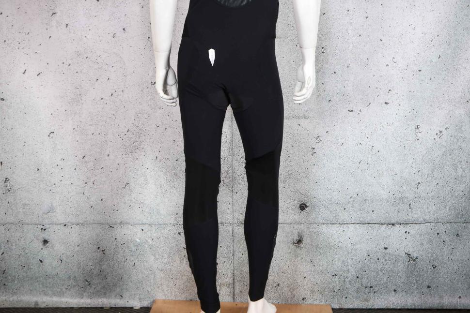 2025 Q365 Dottore Hybrid Bib Tights Black - legs rear.jpg