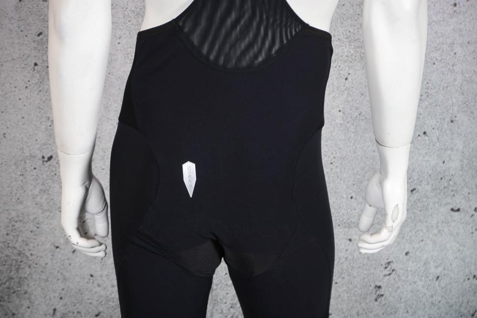 2025 Q365 Dottore Hybrid Bib Tights Black - rear detail.jpg