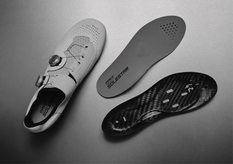 2025 Q36.5 Unique Pro shoe studio above