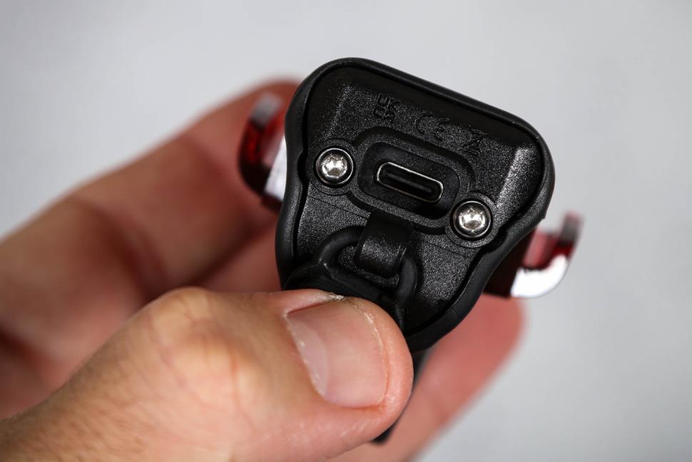 2025 Radar Drive 300 rear light - UCB-C port.jpg