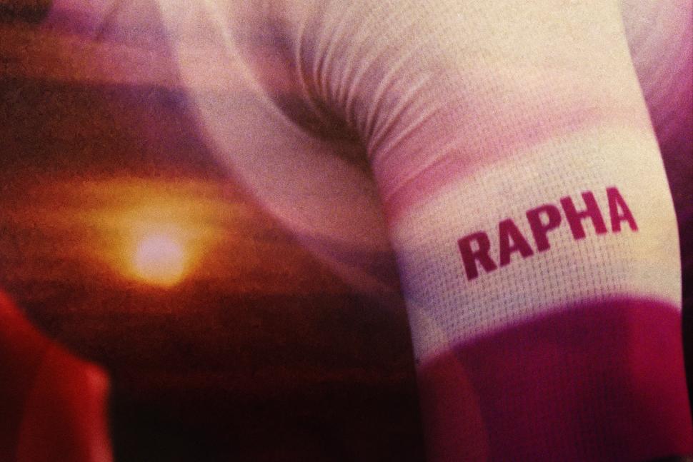2025 Rapha Pro Team Ghost sleeve detail