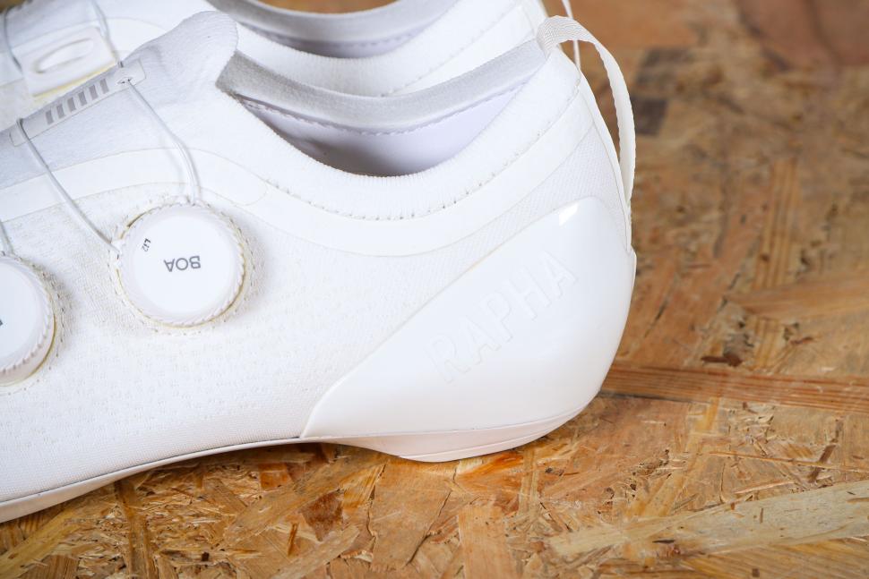 2025 Rapha Pro Team Road Shoes - heel detail.jpg