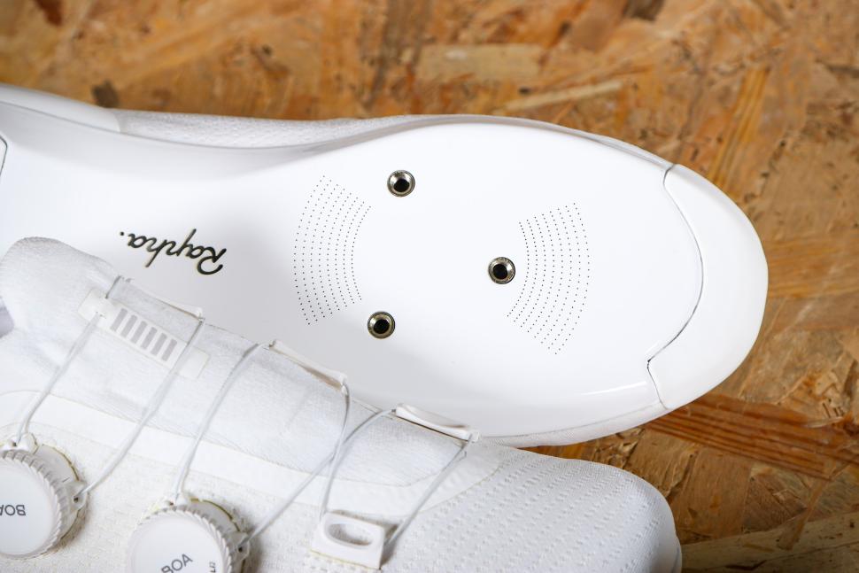 2025 Rapha Pro Team Road Shoes - sole toe.jpg
