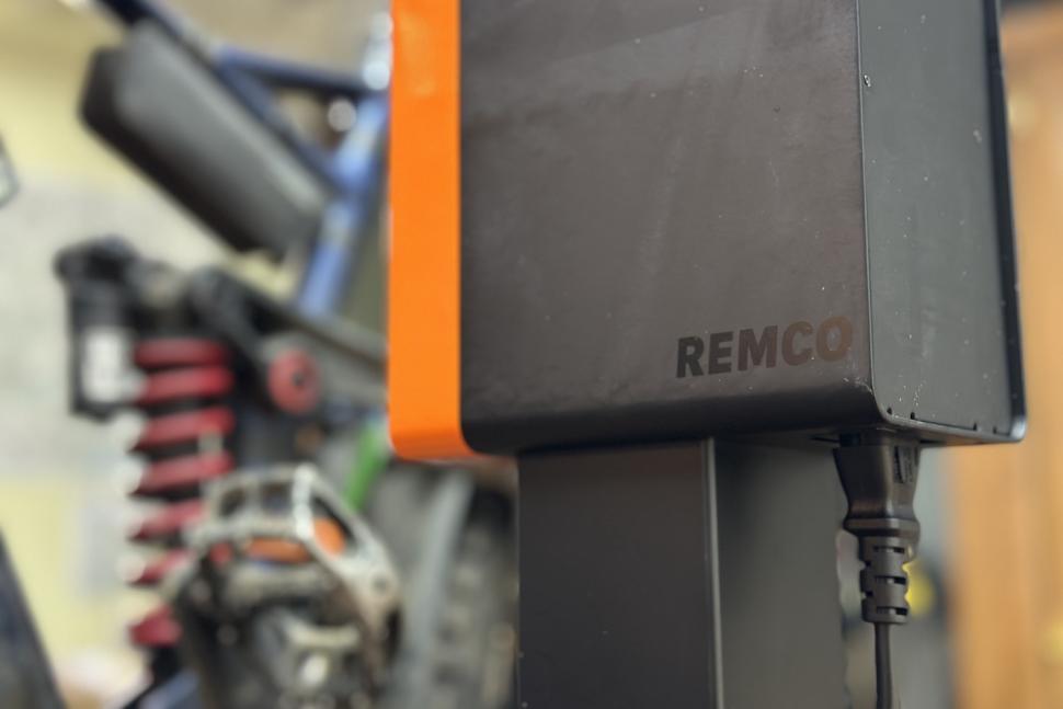 2025 Remco Bike Lift - power.jpg