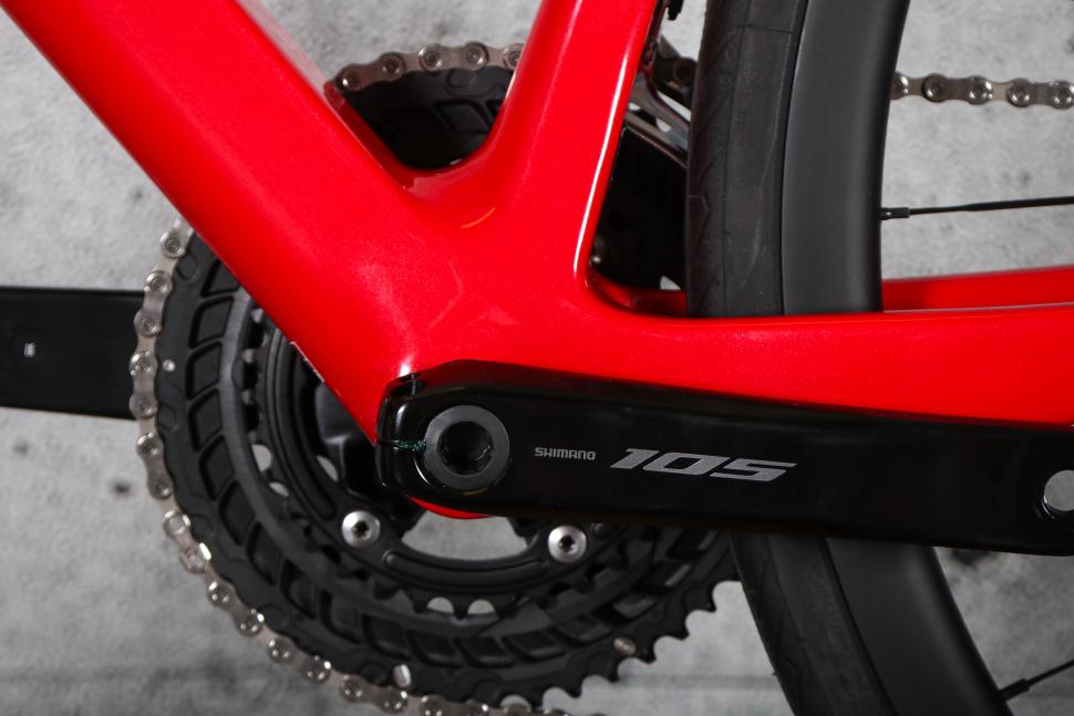 2025 Ribble Ultra-Race 105 Di2 - bottom bracket.jpg