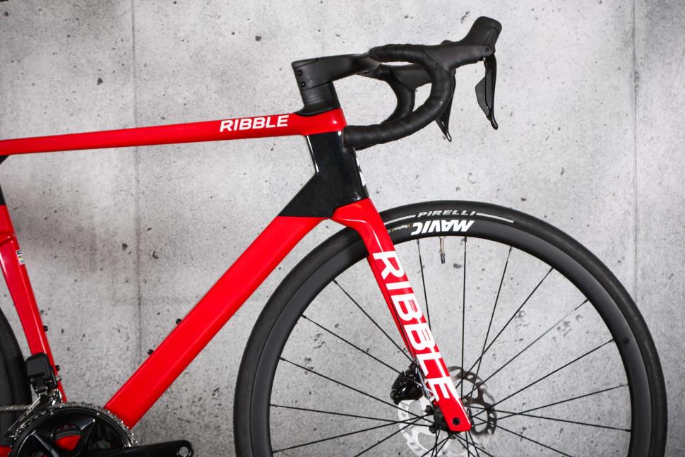 2025 Ribble Ultra-Race 105 Di2 - front.jpg