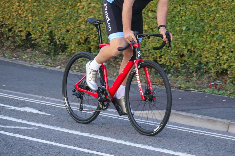 2025 Ribble Ultra-Race 105 Di2 - riding 3.jpg