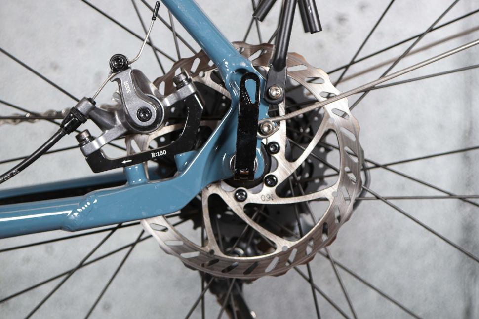 2025 Ridgeback Tour - rear disc brake.jpg