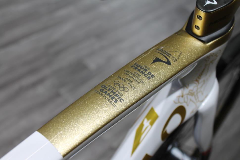 2025 Rouleur Live Pinarello Dogma F Geraint Thomas top tube 