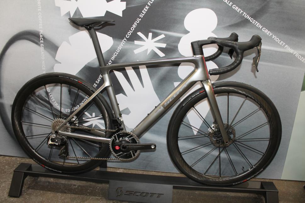 2025 Rouleur Live Scott Addict RC complete bike 