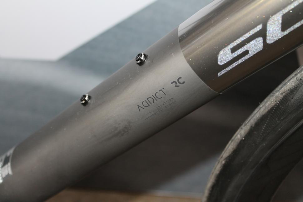 2025 Rouleur Live Scott Addict RC down tube 