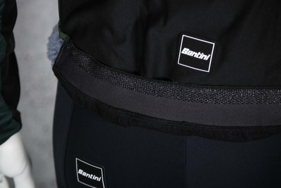 2025 Santini Alpha Insulated Jacket - gripper.jpg