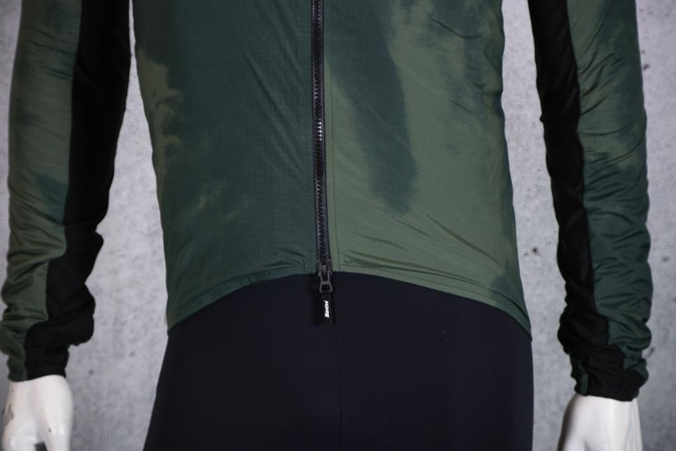 2025 Santini Alpha Insulated Jacket - hem.jpg