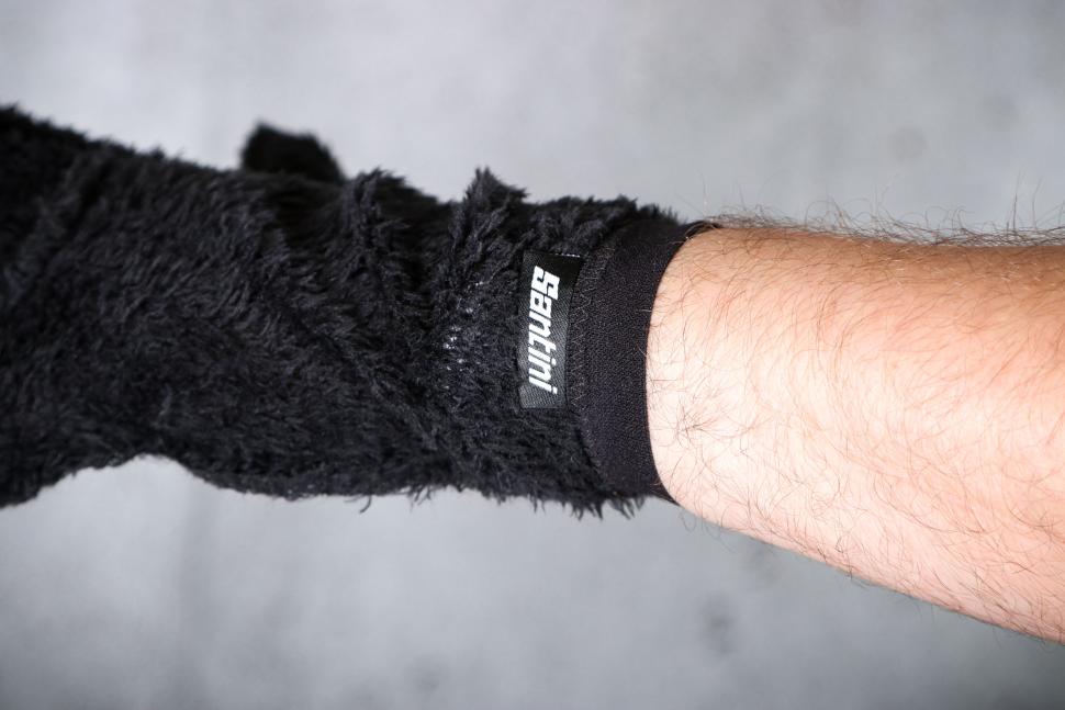 2025 Santini Alpha Under Gloves - cuff.jpg