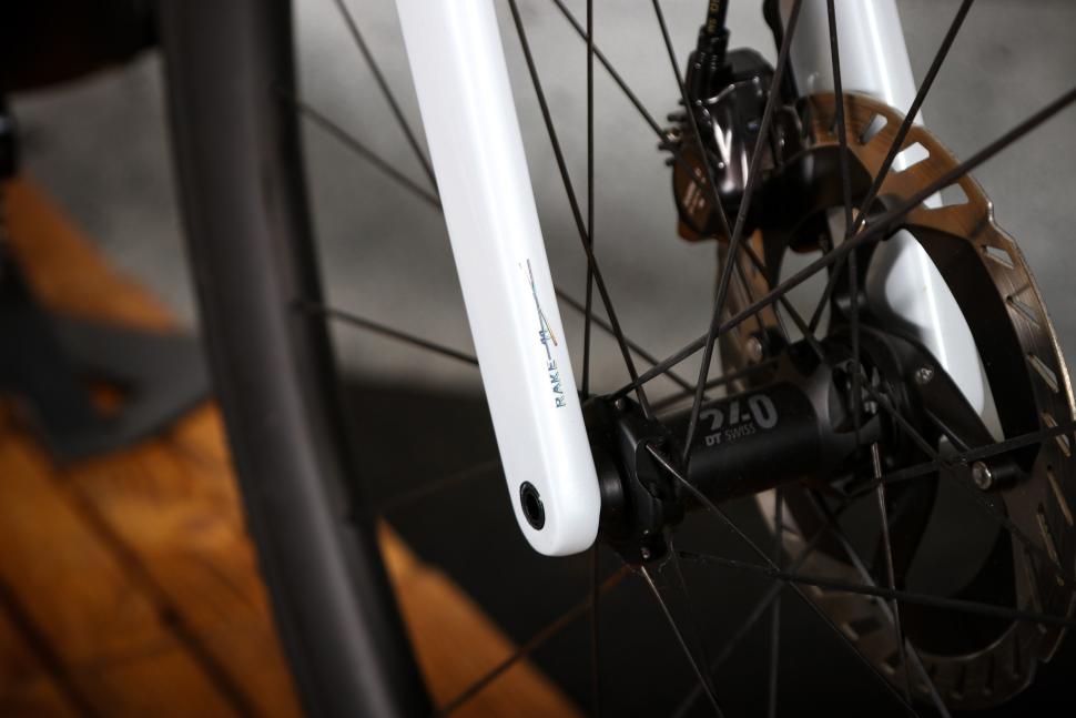 2025 Scott Addict RC Pro - fork detail.jpg
