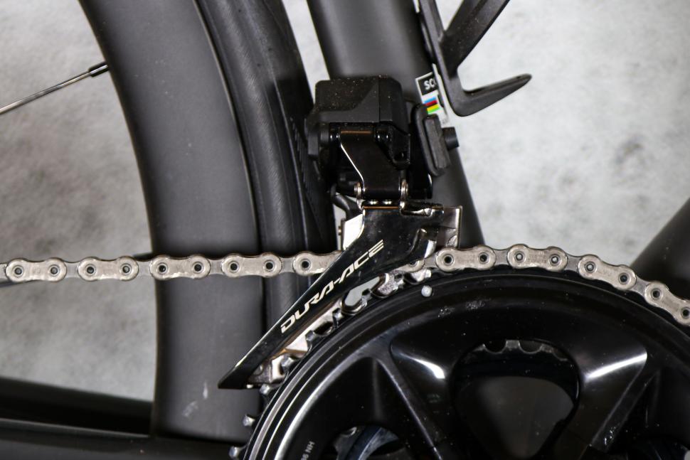 2025 Scott Addict RC Pro - front mech.jpg