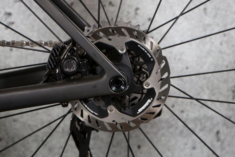 2025 Scott Addict RC Pro - rear disc brake.jpg
