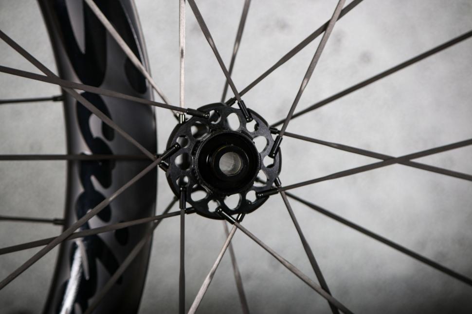 2025 Scribe Cycling Elan SL 50 Carbon Wheelset - front hub 1.jpg