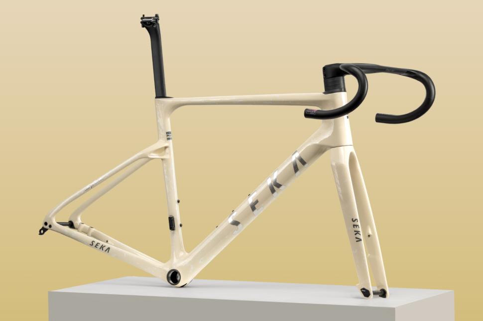 2025 seka spear frameset
