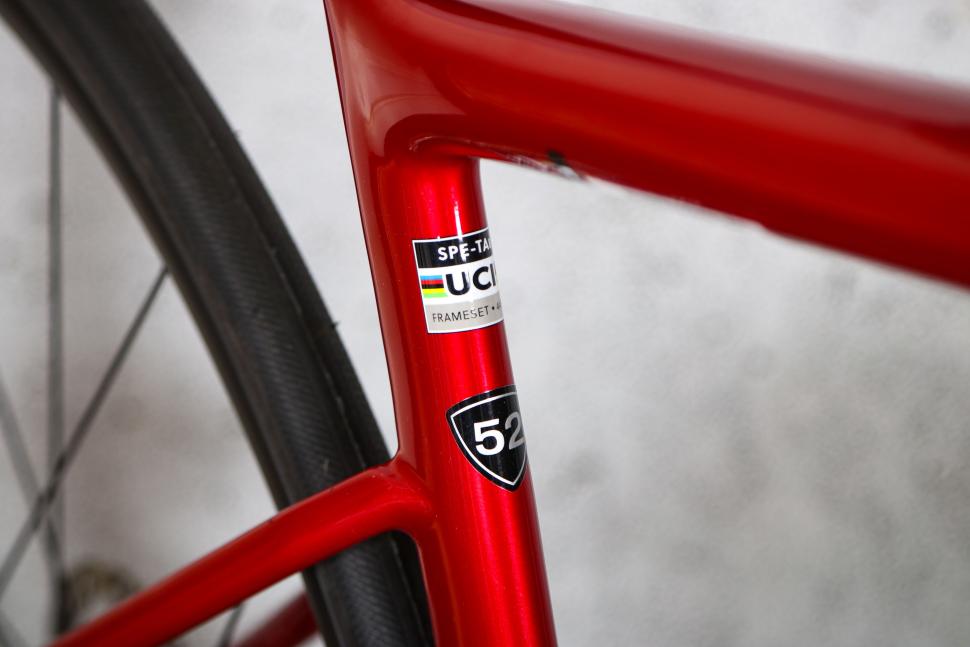 2025 Specialized Tarmac SL8 Comp Di2 - frame size and UCI sticker.jpg