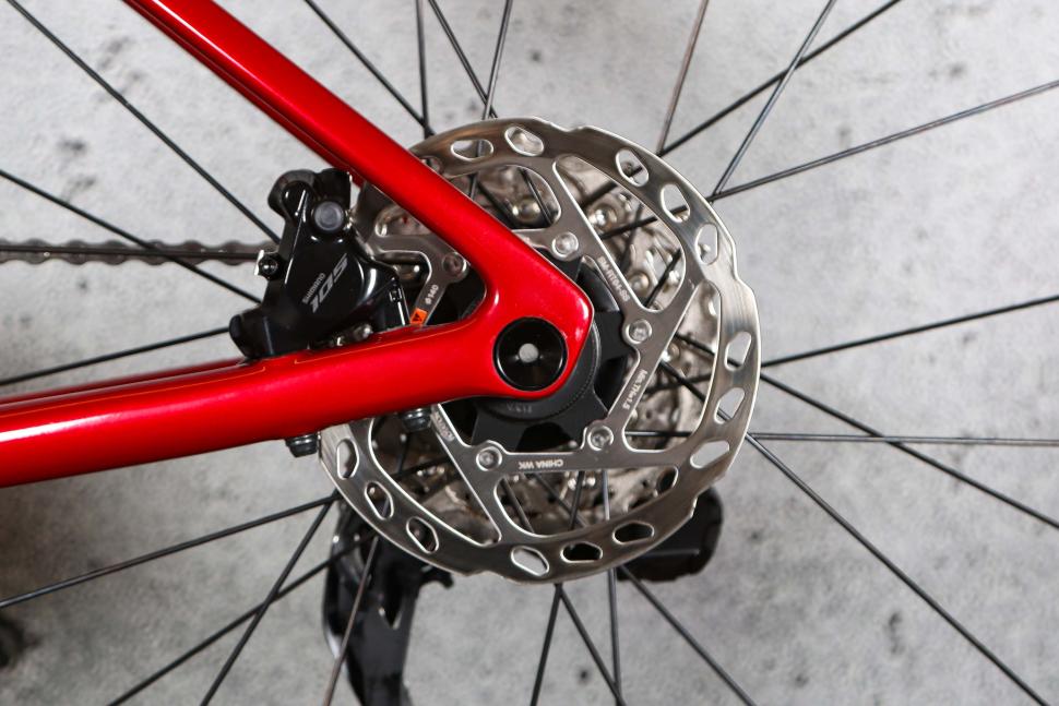2025 Specialized Tarmac SL8 Comp Di2 - rear disc brake.jpg