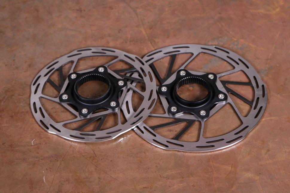 2025 SRAM Rival AXS - disc brakes.jpg