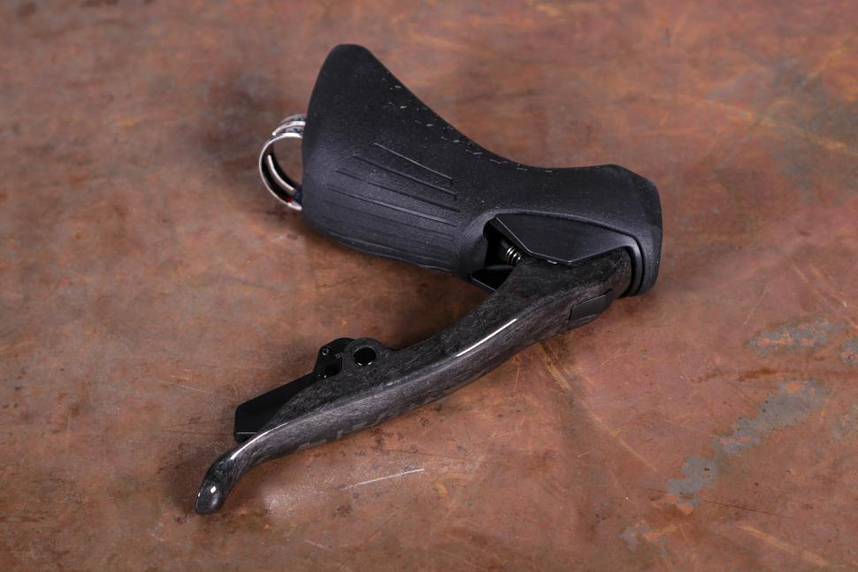 2025 SRAM Rival AXS - lever 2.jpg