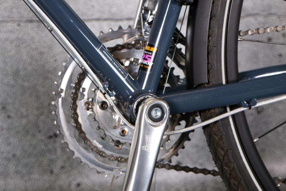 2025 Temple Cycles Adventure Disc 3 - bottom bracket.jpg