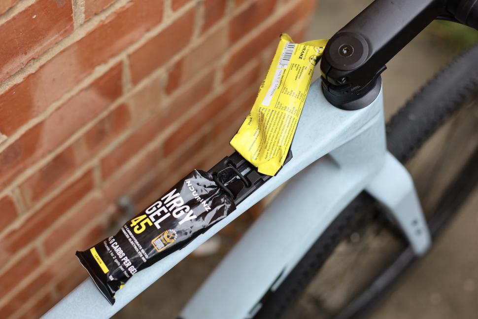 2025 Topeak Fastfuel Platform S straps.jpg
