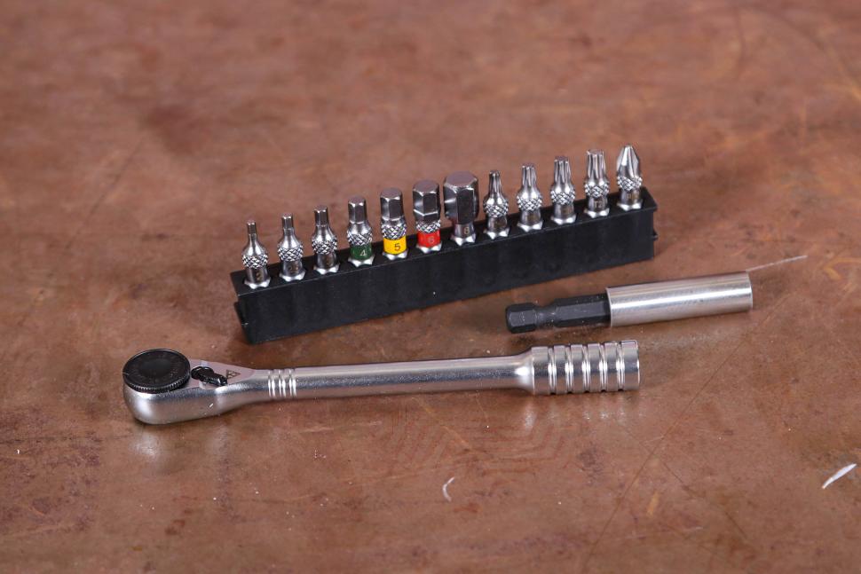 2025 Topeak Ratchet Rocket Essential HD - bits and ratchet.jpg
