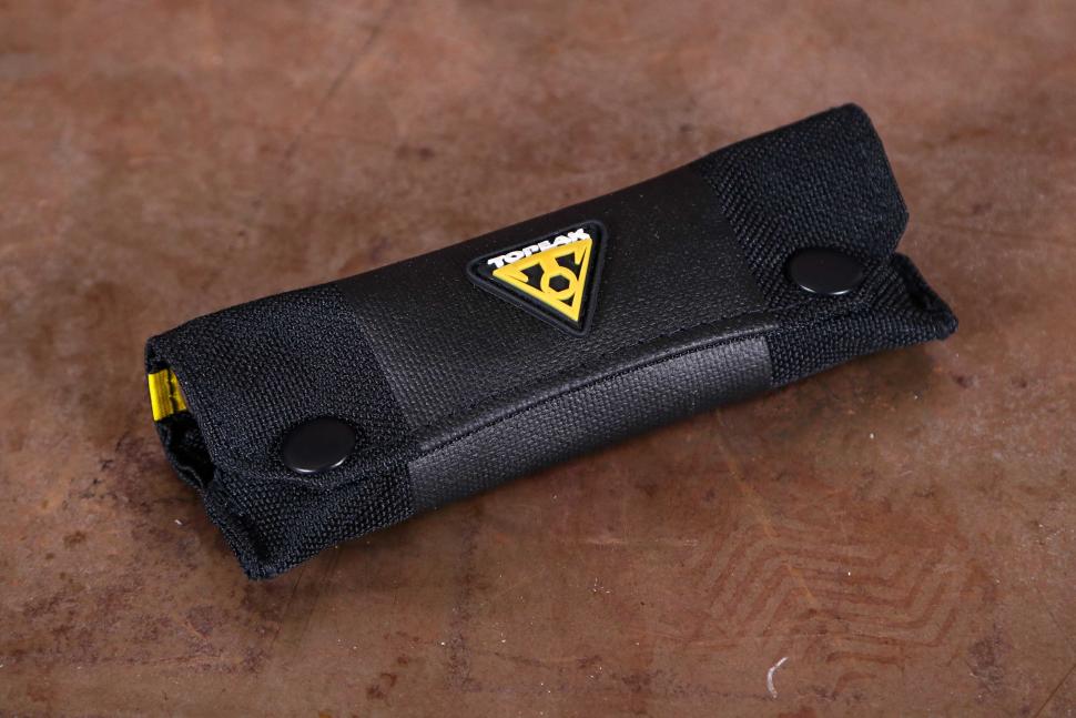 2025 Topeak Ratchet Rocket Essential HD - case.jpg