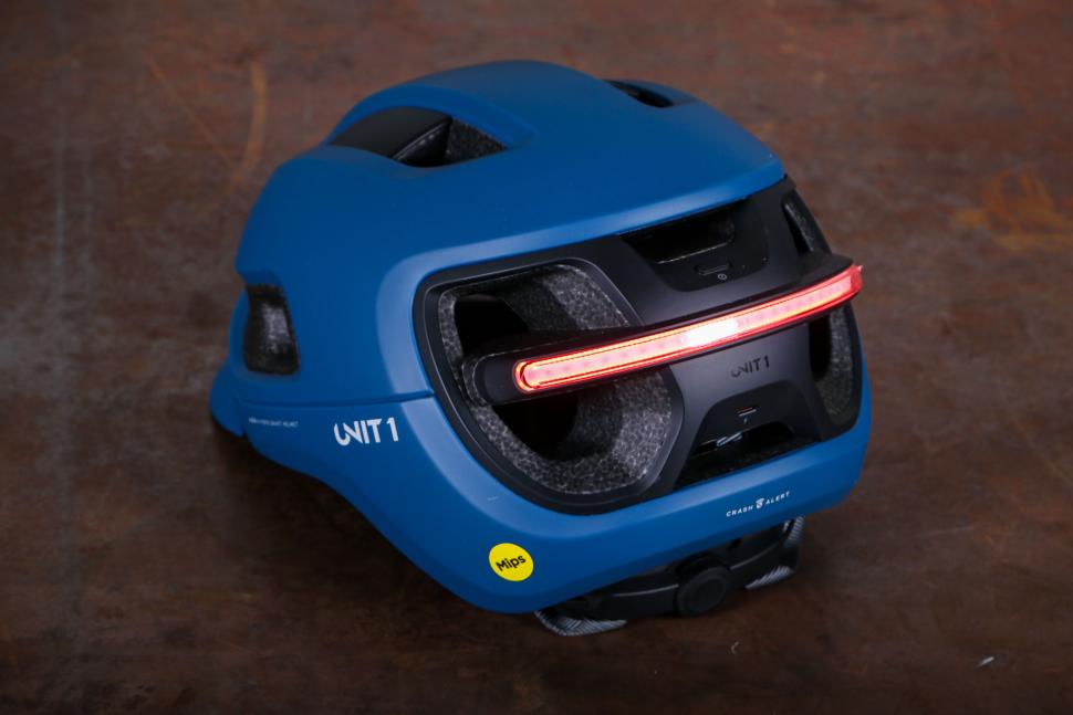 2025 Unit 1 AURA Mips Maverick - rear light.jpg